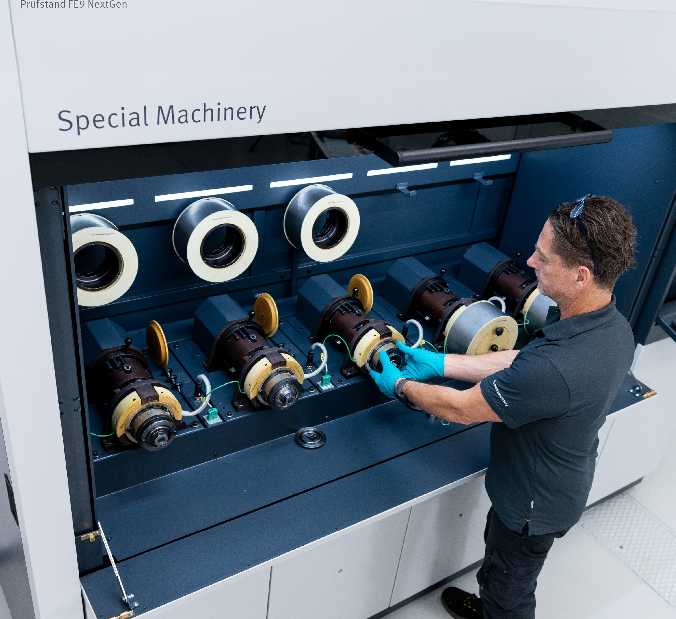 FE8_FE9_SCHAEFLLER_GOLSER_Design_Industriedesign_01